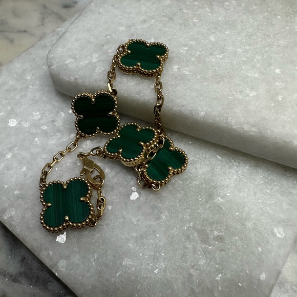 Van Cleef & Arpels Vintage Alhambra bracelet, 5 motifs, 18K yellow gold, malachi - Picture 9 of 12